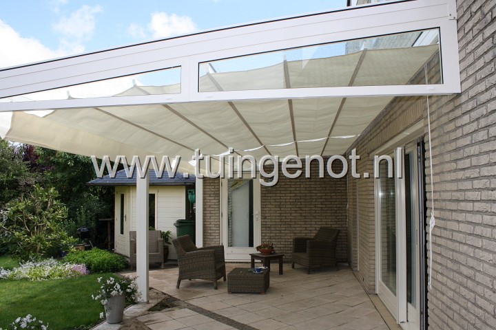 veranda zonnedoek onder.JPG